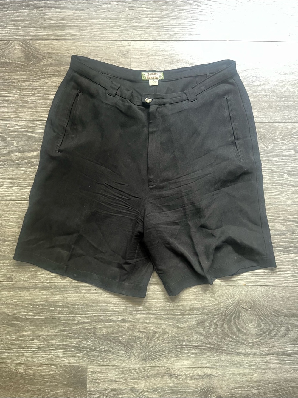 Tommy Bahama Black 100% Silk Classic Preppy Summer Shorts Size 12 7.5” inseam